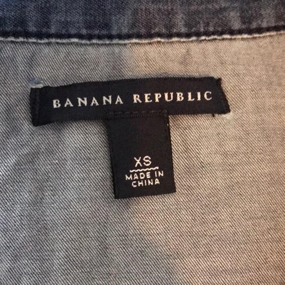 Banana Republic Chambray Utility Shirt, size XS. Great Used Condition. - Picture 7 of 10